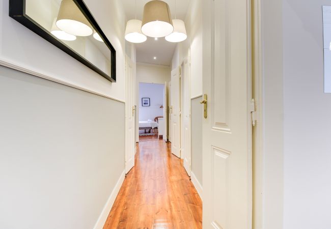 Apartamento em Lisboa - Large Bairro Alto 0D up to 18guests by Central Hill Apartamento em Lisboa - Large Bairro Alto 0D up to 18guests by Central Hill