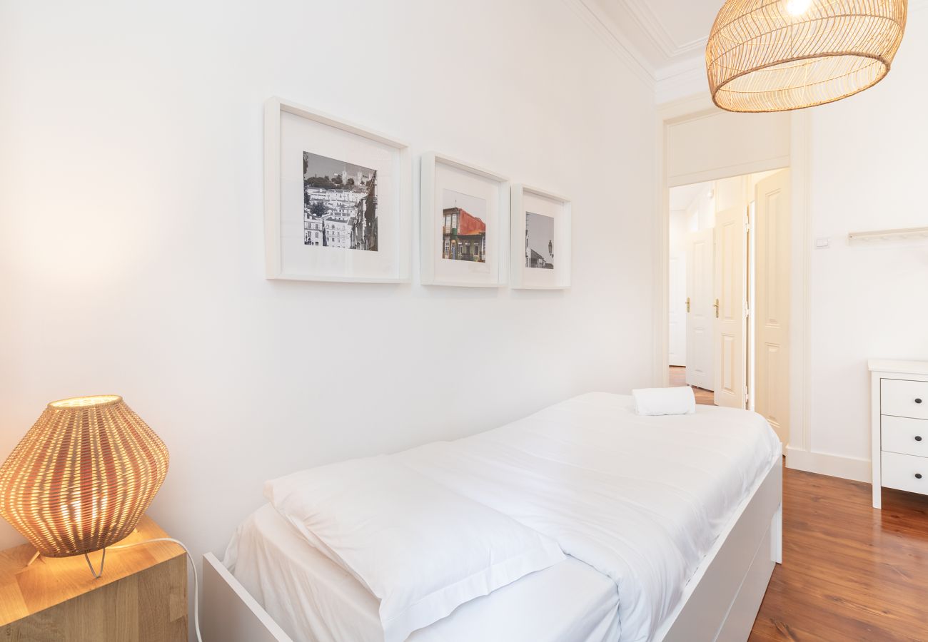 Apartamento em Lisboa - Bairro Alto View 0D up to 18guests by Central Hill