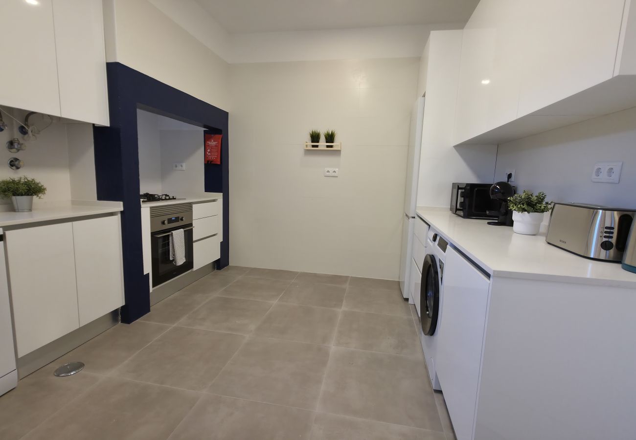 Apartamento em Lisboa - [NEW] Large Bairro Alto 0D up to 18guests by Central Hill