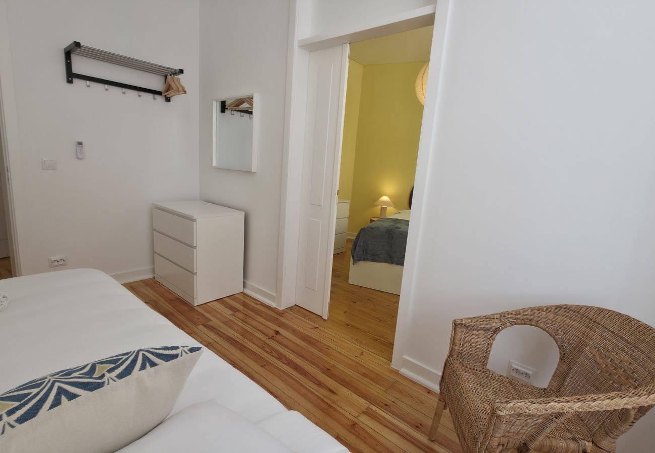 Apartamento em Lisboa - [NEW] Large Bairro Alto 0D up to 18guests by Central Hill