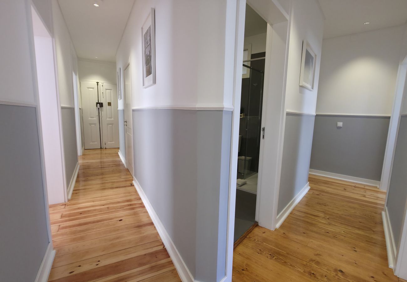 Apartamento em Lisboa - [NEW] Large Bairro Alto 0D up to 18guests by Central Hill