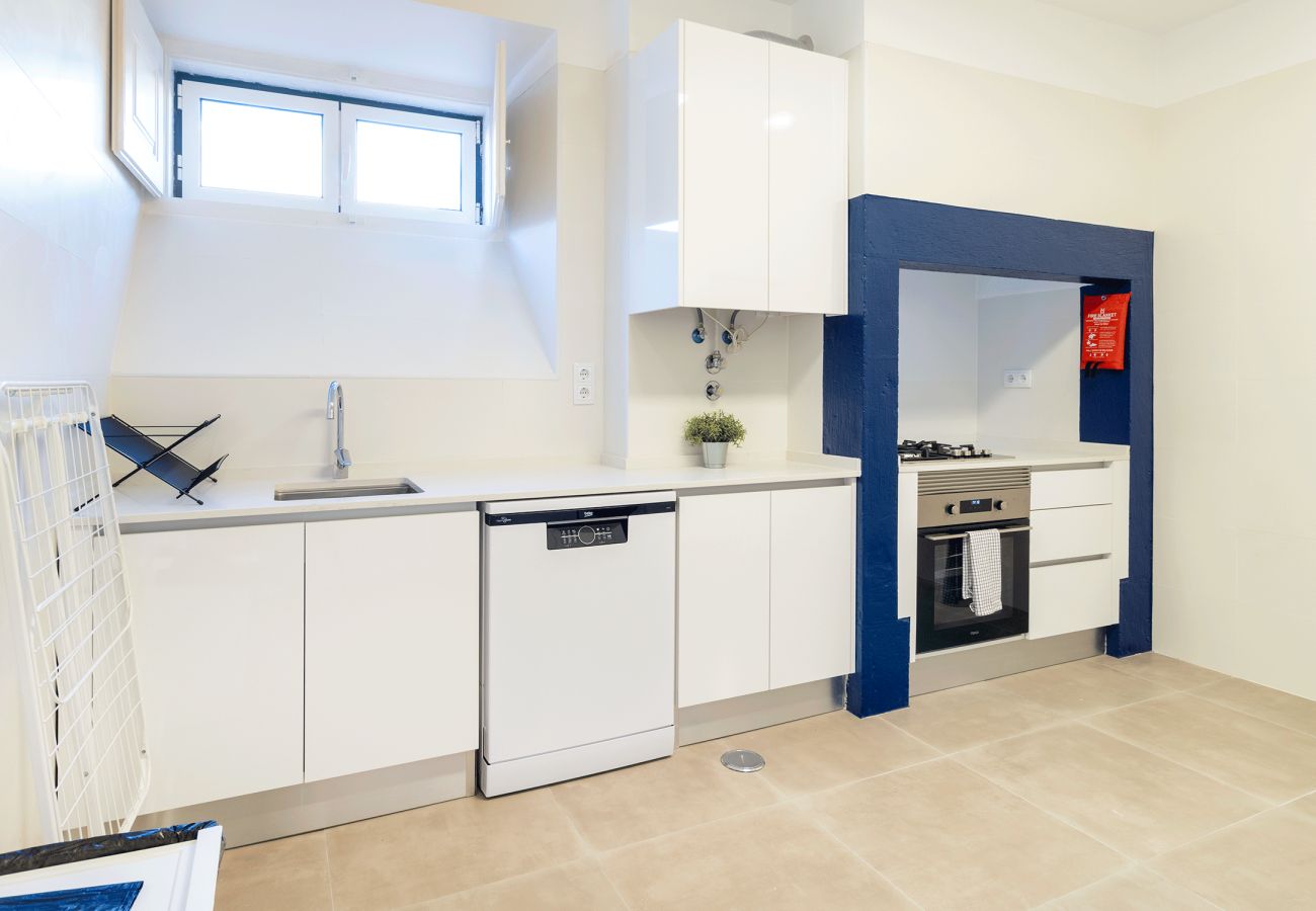 Apartamento em Lisboa - [NEW] Large Bairro Alto 0D up to 18guests by Central Hill