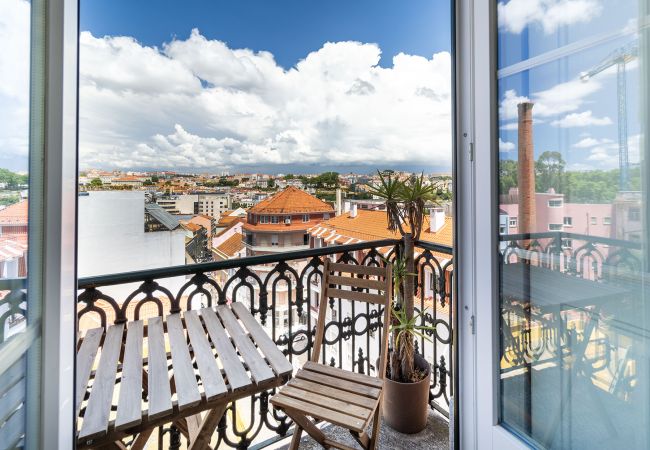 Apartamento em Lisbon - Bairro Alto View 4E up to 22guests by Central Hill Apartamento em Lisbon - Bairro Alto View 4E up to 22guests by Central Hill