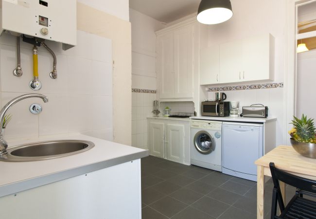 Apartamento em Lisbon - Bairro Alto View 4E up to 22guests by Central Hill Apartamento em Lisbon - Bairro Alto View 4E up to 22guests by Central Hill