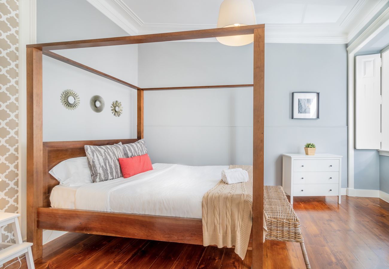 Apartamento em Lisboa - Bairro Alto View 4E up to 22guests by Central Hill Apartamento em Lisboa - Bairro Alto View 4E up to 22guests by Central Hill