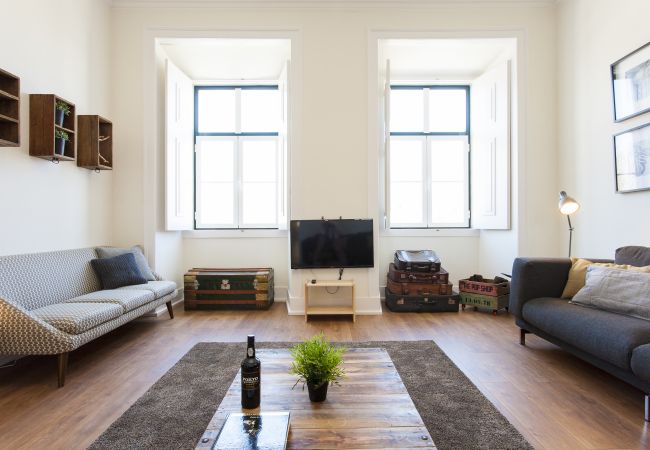 Apartamento em Lisbon - Big Bairro Alto 2D up to 25 guests by Central Hill Apartamento em Lisbon - Big Bairro Alto 2D up to 25 guests by Central Hill
