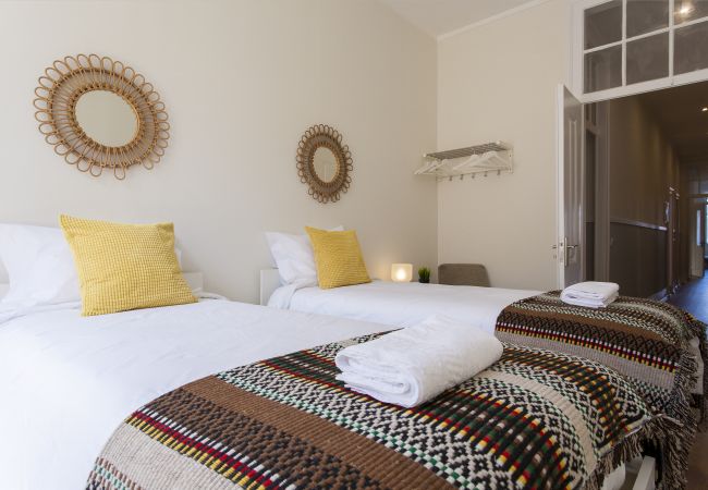 Apartamento em Lisbon - Big Bairro Alto 2D up to 25 guests by Central Hill Apartamento em Lisbon - Big Bairro Alto 2D up to 25 guests by Central Hill