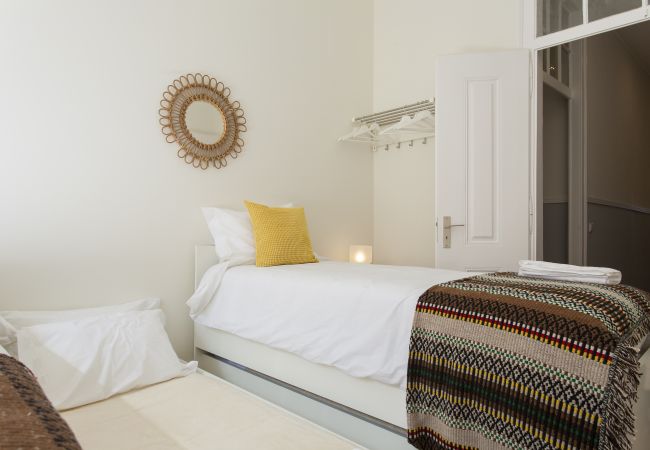 Apartamento em Lisbon - Big Bairro Alto 2D up to 25 guests by Central Hill Apartamento em Lisbon - Big Bairro Alto 2D up to 25 guests by Central Hill