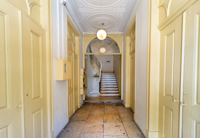 Apartamento em Lisbon - Big Bairro Alto 2D up to 25 guests by Central Hill Apartamento em Lisbon - Big Bairro Alto 2D up to 25 guests by Central Hill