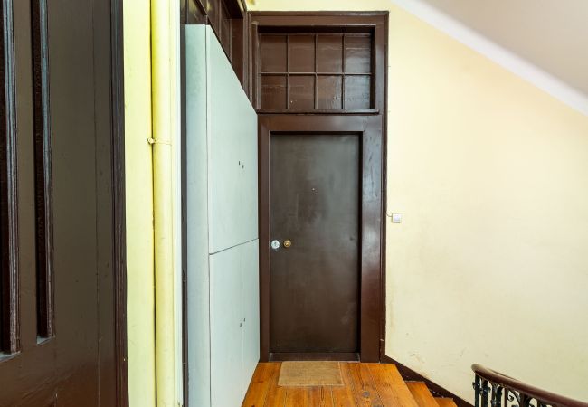 Apartamento em Lisbon - Big Bairro Alto 2D up to 25 guests by Central Hill Apartamento em Lisbon - Big Bairro Alto 2D up to 25 guests by Central Hill