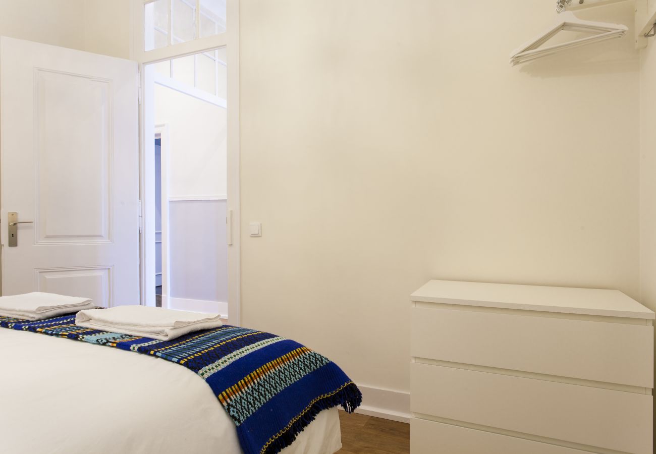 Apartamento em Lisboa - Big Bairro Alto 2D up to 25 guests by Central Hill