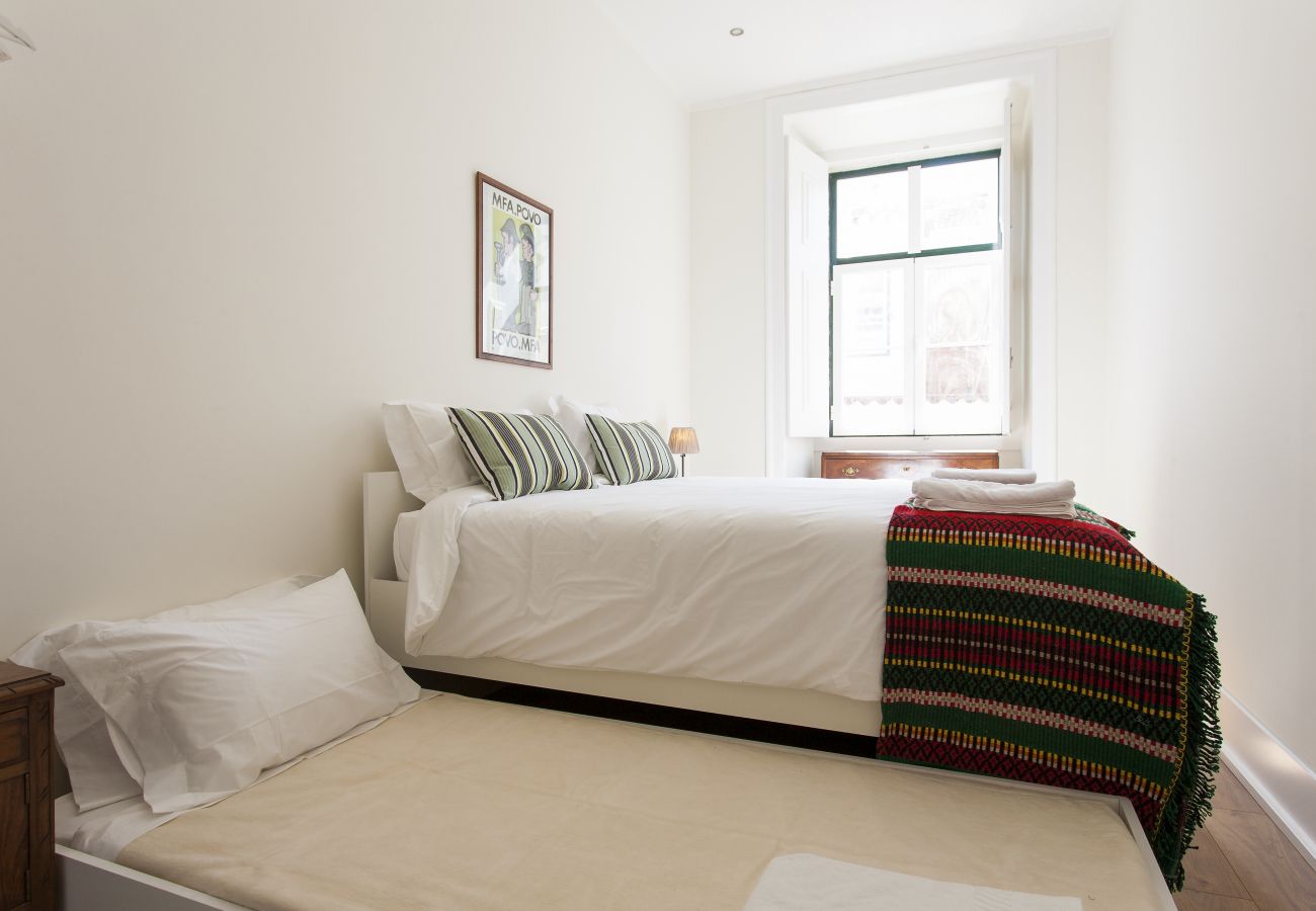 Apartamento em Lisboa - Big Bairro Alto 2D up to 25 guests by Central Hill