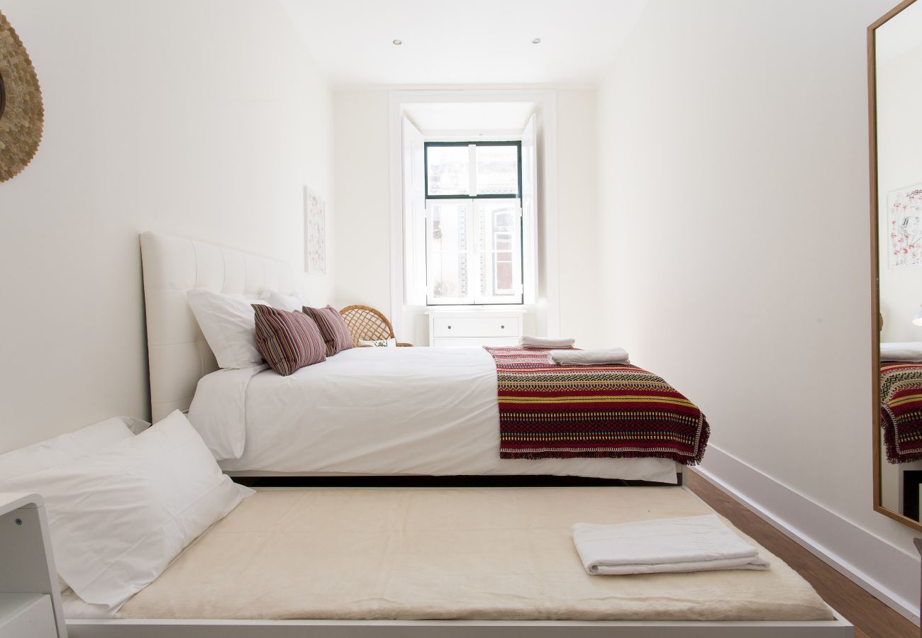 Apartamento em Lisboa - Big Bairro Alto 2D up to 25 guests by Central Hill