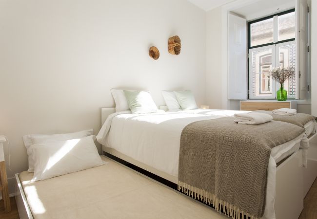 Apartamento em Lisbon - Big Bairro Alto 2E up to 27 guests by Central Hill Apartamento em Lisbon - Big Bairro Alto 2E up to 27 guests by Central Hill