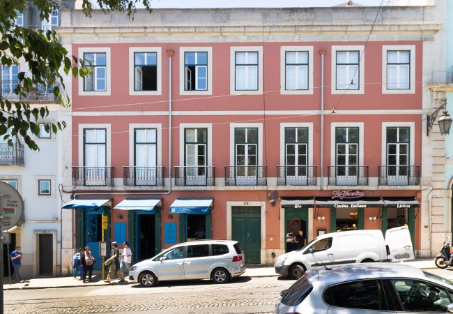 Apartamento em Lisbon - Big Bairro Alto 2E up to 27 guests by Central Hill Apartamento em Lisbon - Big Bairro Alto 2E up to 27 guests by Central Hill