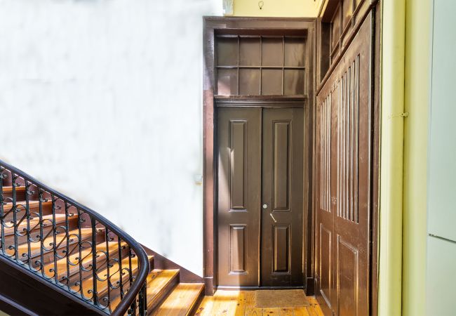 Apartamento em Lisbon - Big Bairro Alto 2E up to 27 guests by Central Hill Apartamento em Lisbon - Big Bairro Alto 2E up to 27 guests by Central Hill