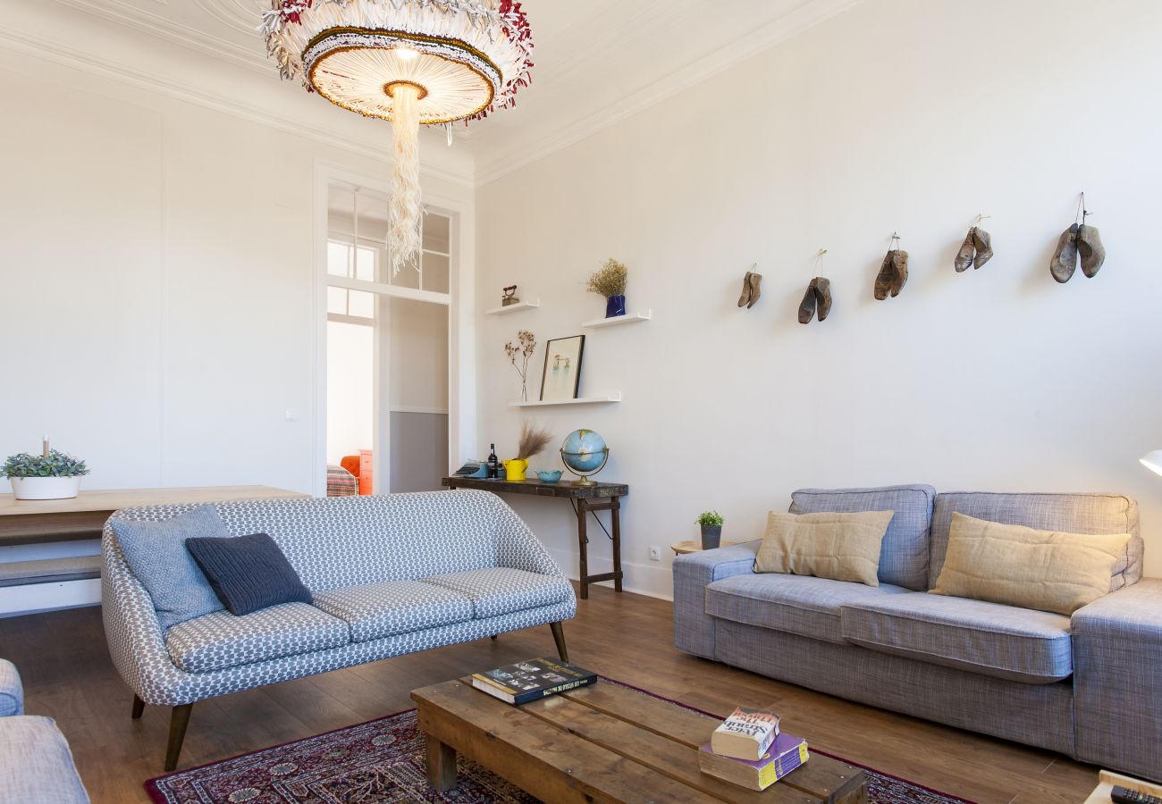 Apartamento em Lisboa - Big Bairro Alto 2E up to 27 guests by Central Hill