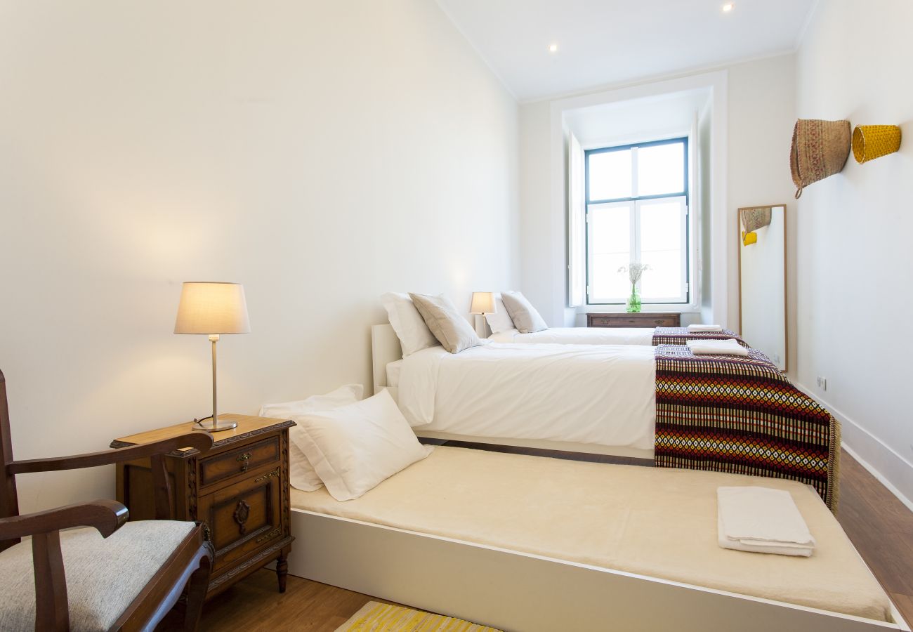 Apartamento em Lisboa - Big Bairro Alto 2E up to 27 guests by Central Hill