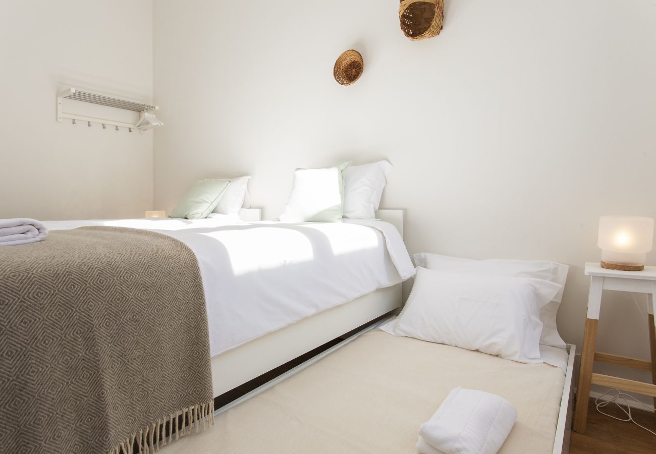 Apartamento em Lisboa - Big Bairro Alto 2E up to 27 guests by Central Hill