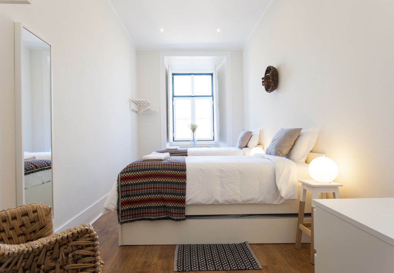 Apartamento em Lisboa - Big Bairro Alto 2E up to 27 guests by Central Hill