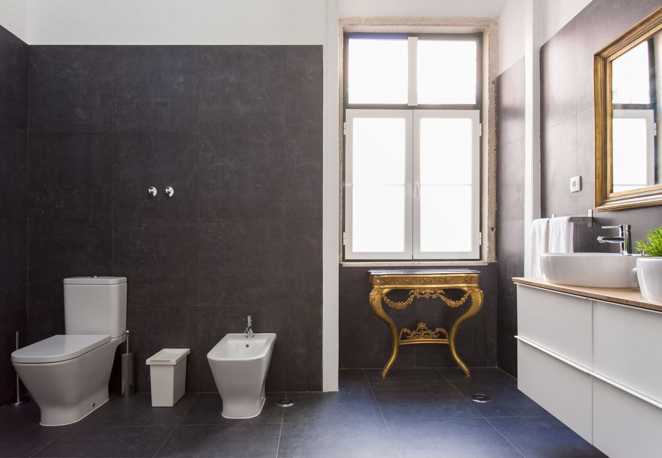 Apartamento em Lisboa - Big Bairro Alto 2E up to 27 guests by Central Hill