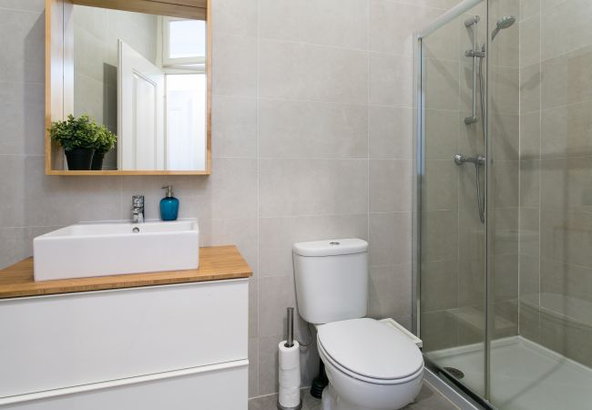 Apartamento em Lisbon - Bairro Alto View 3E up to 20guests by Central Hill Apartamento em Lisbon - Bairro Alto View 3E up to 20guests by Central Hill