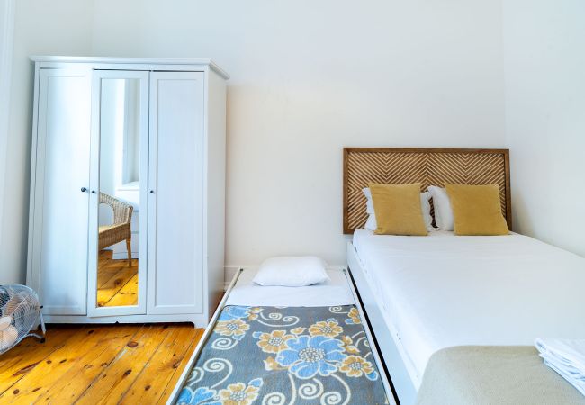 Apartamento em Lisbon - Bairro Alto View 3E up to 20guests by Central Hill Apartamento em Lisbon - Bairro Alto View 3E up to 20guests by Central Hill