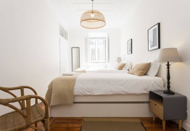 Apartamento em Lisbon - Big Flat w/Terrace up to 22guests by Central Hill Apartamento em Lisbon - Big Flat w/Terrace up to 22guests by Central Hill