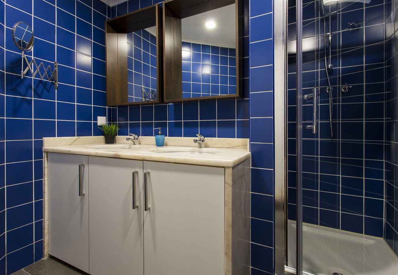 Apartamento em Lisboa - Big Flat w/Terrace up to 22guests by Central Hill