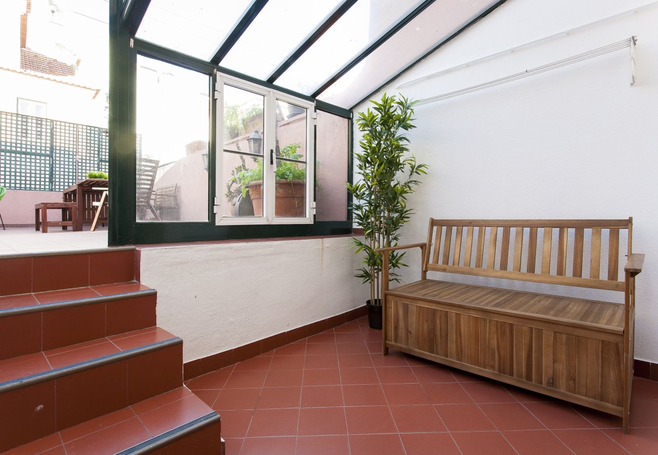 Apartamento em Lisboa - Big Flat w/Terrace up to 22guests by Central Hill