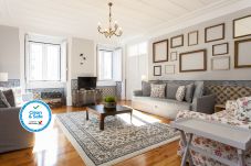 Apartamento em Lisboa - Big Chiado Terrace up to 22 guests by... Apartamento em Lisboa - Big Chiado Terrace up to 22 guests by...
