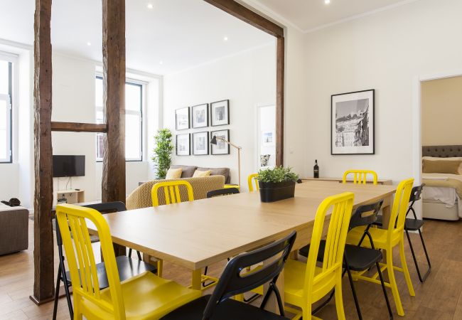 Apartamento em Lisbon - Central Downtown 2D up to 17guests by Central Hill Apartamento em Lisbon - Central Downtown 2D up to 17guests by Central Hill