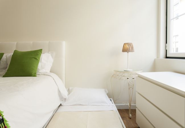 Apartamento em Lisbon - Central Downtown 2D up to 17guests by Central Hill Apartamento em Lisbon - Central Downtown 2D up to 17guests by Central Hill