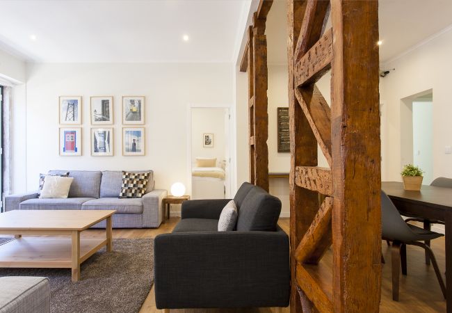 Apartamento em Lisbon - Central Downtown 4D up to 17guests by Central Hill Apartamento em Lisbon - Central Downtown 4D up to 17guests by Central Hill