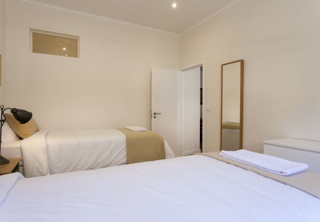Apartamento em Lisbon - Central Downtown 4D up to 17guests by Central Hill Apartamento em Lisbon - Central Downtown 4D up to 17guests by Central Hill