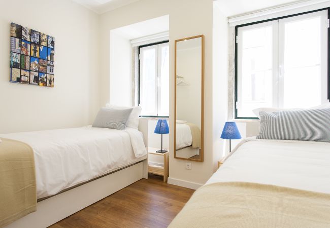 Apartamento em Lisbon - Central Downtown 4D up to 17guests by Central Hill Apartamento em Lisbon - Central Downtown 4D up to 17guests by Central Hill
