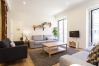 Apartamento em Lisbon - Central Downtown 4D up to 17guests by Central Hill Apartamento em Lisbon - Central Downtown 4D up to 17guests by Central Hill