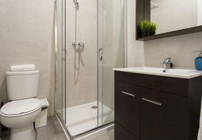 Apartamento em Lisbon - Central Downtown 1E up to 13guests by Central Hill Apartamento em Lisbon - Central Downtown 1E up to 13guests by Central Hill