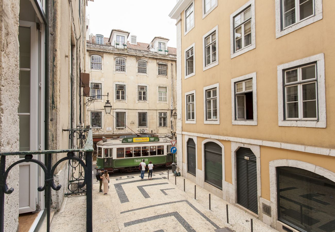 Apartamento em Lisboa - Central Downtown 1E up to 13guests by Central Hill