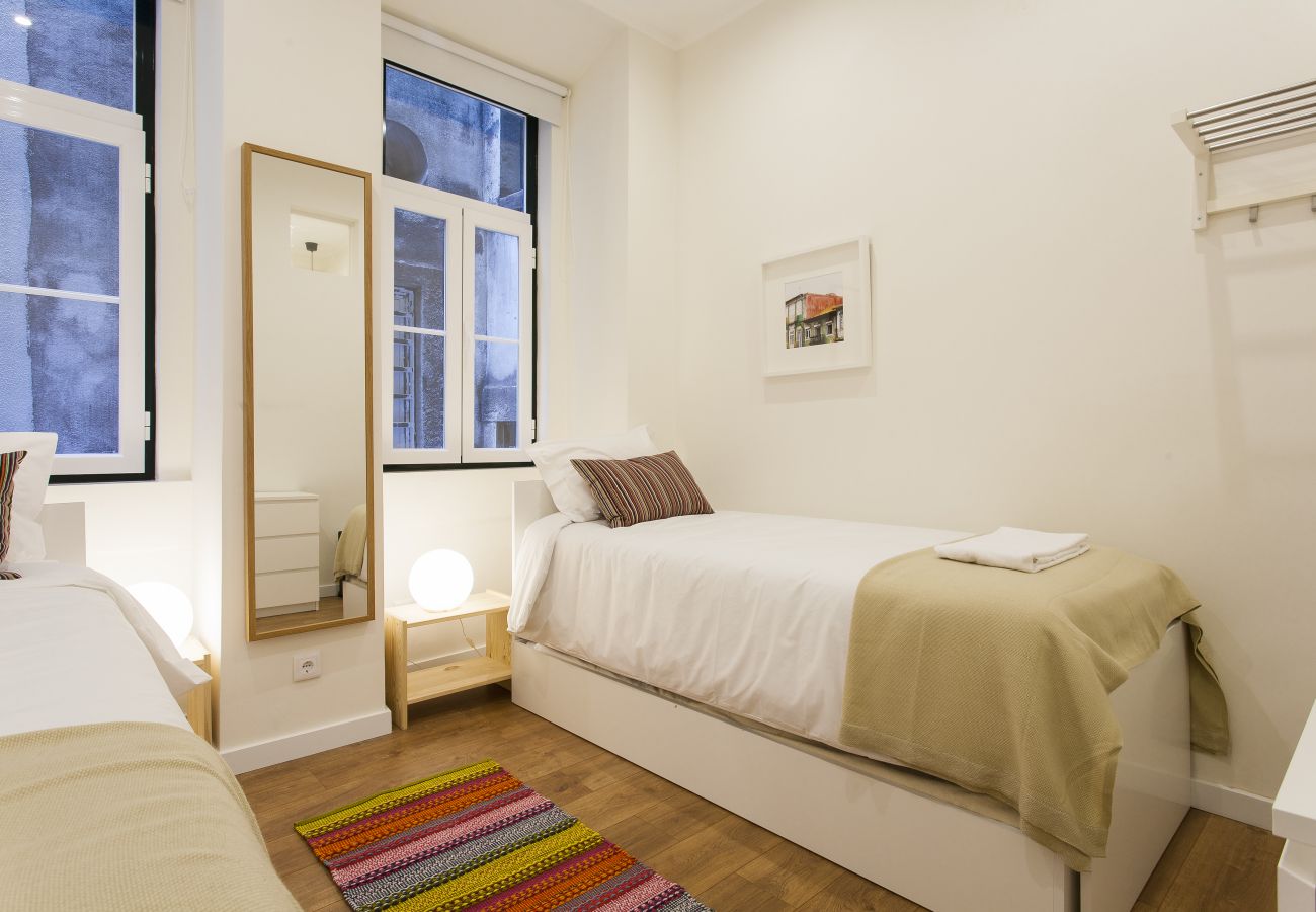 Apartamento em Lisboa - Central Downtown 2E up to 13guests by Central Hill