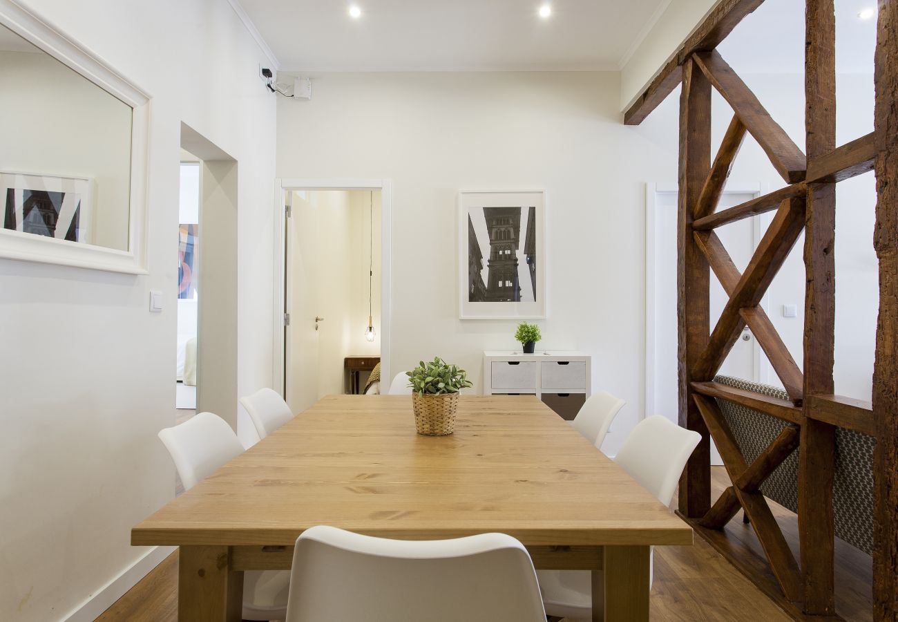 Apartamento em Lisboa - Central Downtown 4E up to 13guests by Central Hill