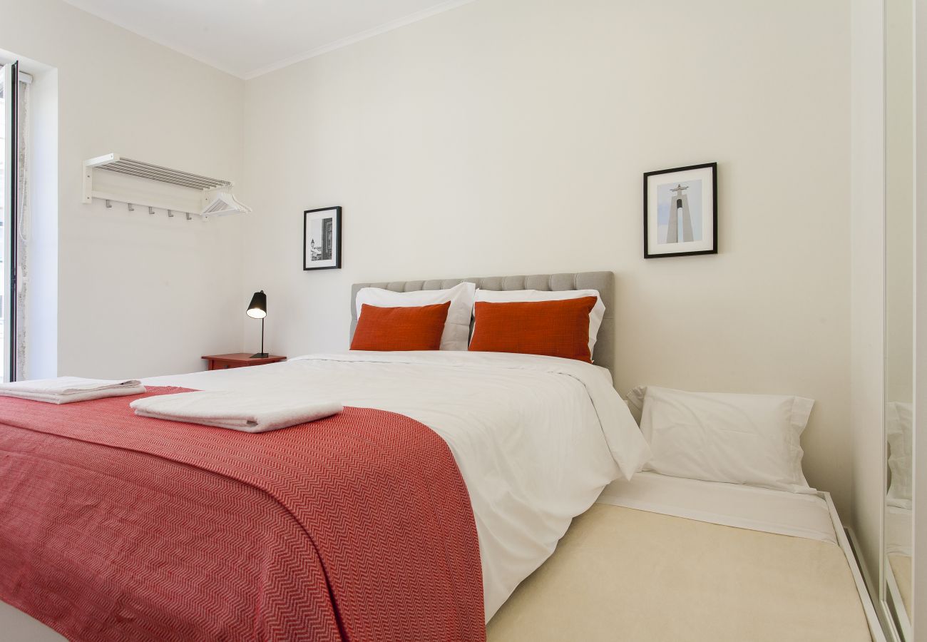 Apartamento em Lisboa - Central Downtown 4E up to 13guests by Central Hill