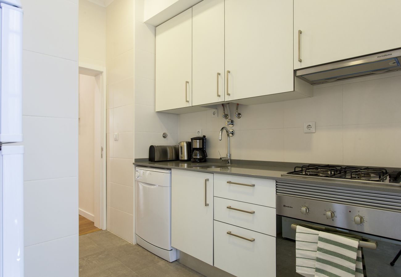 Apartamento em Lisboa - Central Downtown 4E up to 13guests by Central Hill