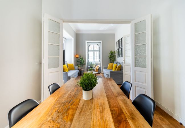 Apartamento em Lisbon - Central Chiado RC by Central Hill Apartamento em Lisbon - Central Chiado RC by Central Hill