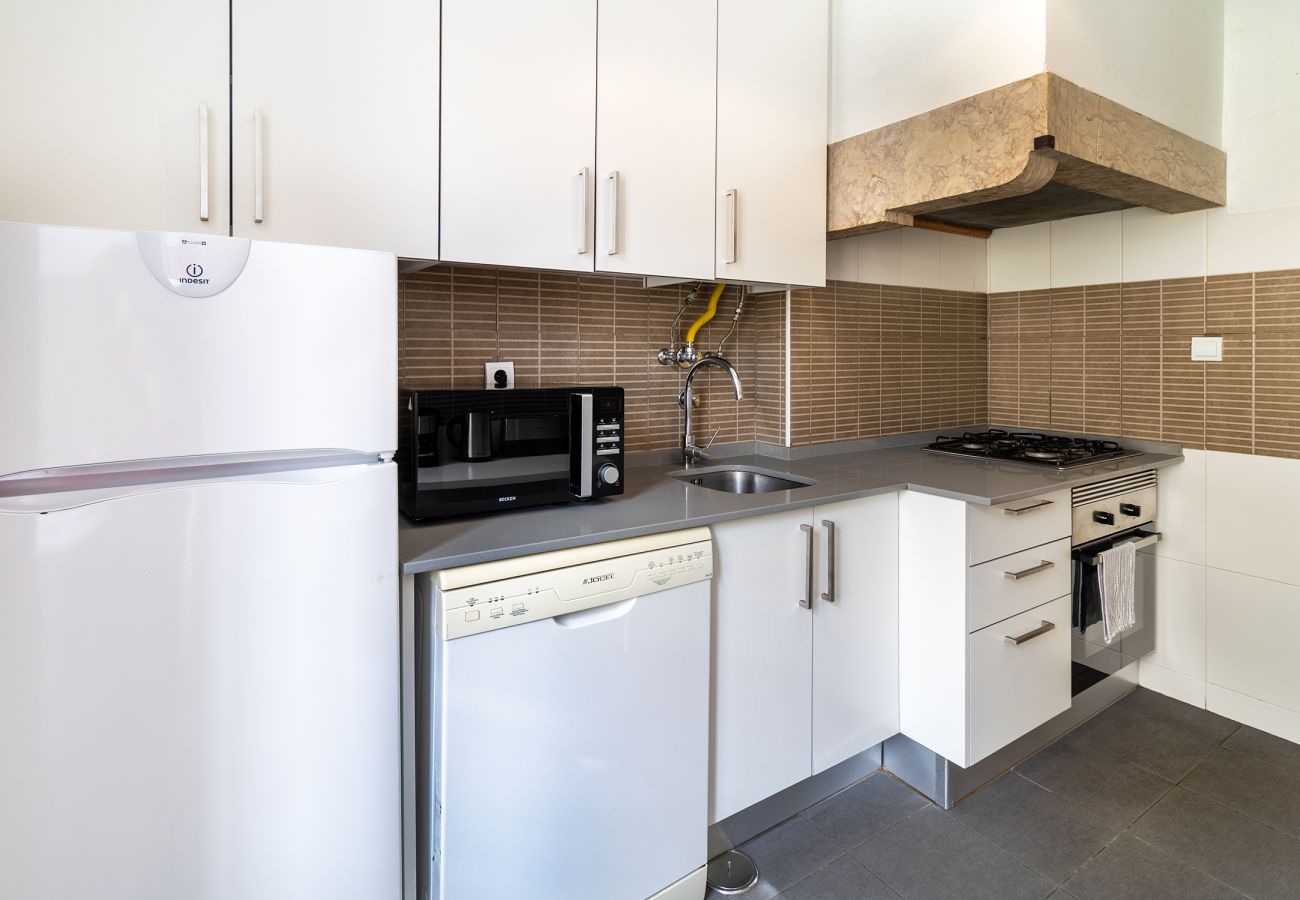 Apartamento em Lisboa - Central Chiado RC by Central Hill