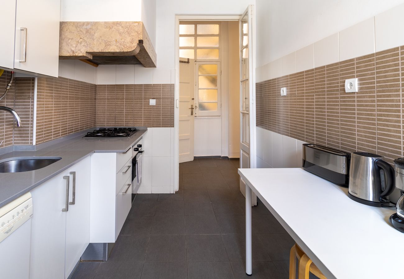 Apartamento em Lisboa - Central Chiado RC by Central Hill