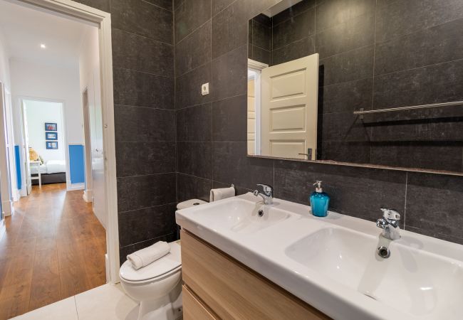 Apartamento em Lisbon - Central Chiado 1E by Central Hill Apartamento em Lisbon - Central Chiado 1E by Central Hill