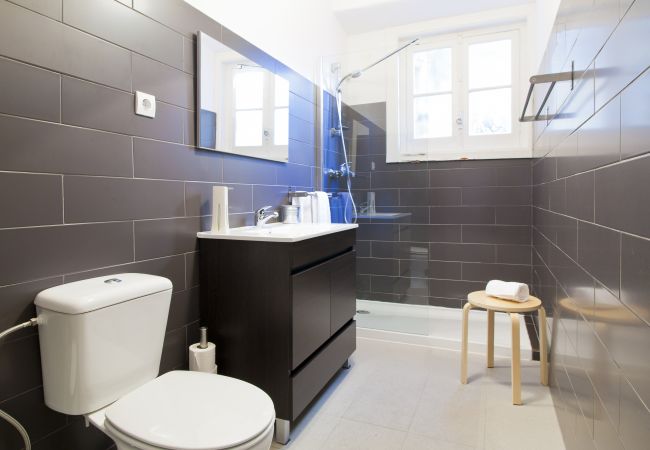 Apartamento em Lisbon - Central Chiado 2E by Central Hill Apartamento em Lisbon - Central Chiado 2E by Central Hill