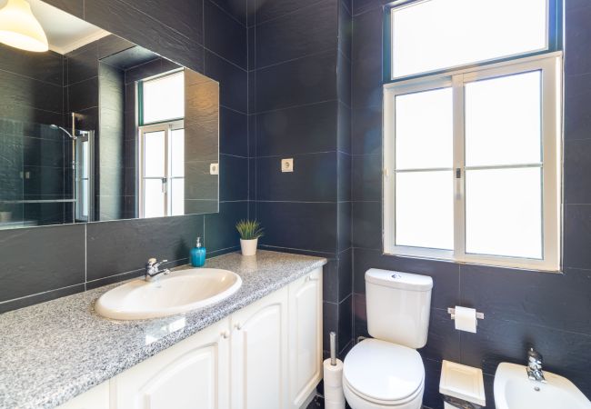 Apartamento em Lisbon - Large Downtown Avenue Duplex by Central Hill Apartamento em Lisbon - Large Downtown Avenue Duplex by Central Hill