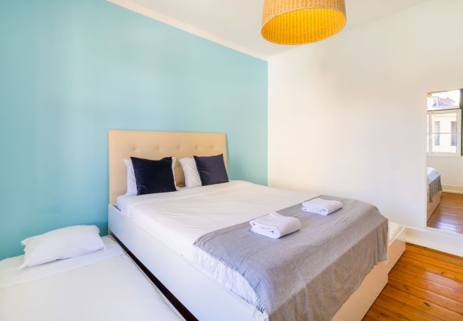 Apartamento em Lisbon - Large Downtown Avenue Duplex by Central Hill Apartamento em Lisbon - Large Downtown Avenue Duplex by Central Hill